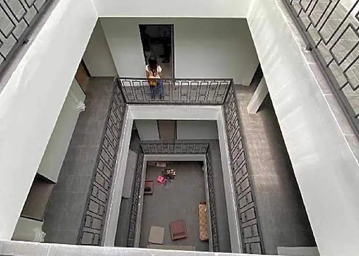 Hidden Dragon China Town Hotell